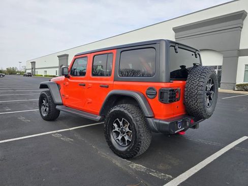 Used 2019 Jeep Wrangler Unlimited Rubicon w/ Cold Weather Group AWD/4WD image 12
