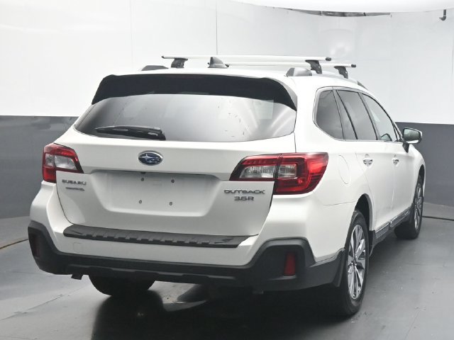 Used 2019 Subaru Outback 3.6R Touring w/ Popular Package #3A AWD/4WD image 7