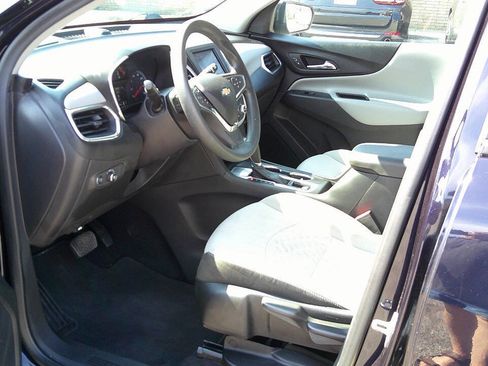 Used 2020 Chevrolet Equinox LS w/ LPO, Floor Liner Package FWD image 15