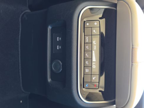 Used 2025 Nissan Armada Platinum AWD/4WD image 19