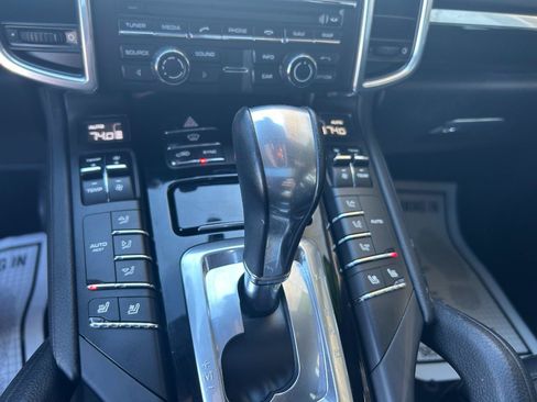 Used 2014 Porsche Cayenne Diesel AWD/4WD image 29
