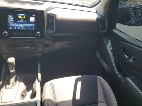 Used 2022 Nissan Frontier SV RWD image 15