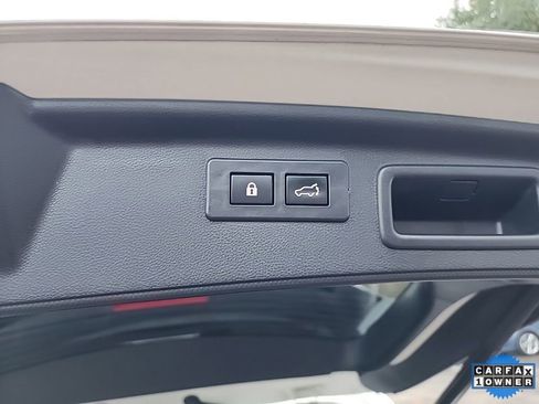 Used 2023 Subaru Forester Sport image 12