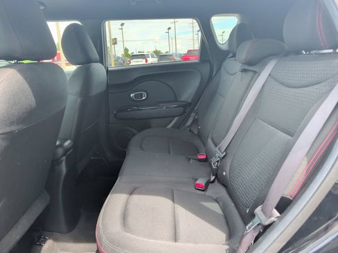 Used 2016 Kia Soul + w/ Tarmac Special Edition FWD image 20