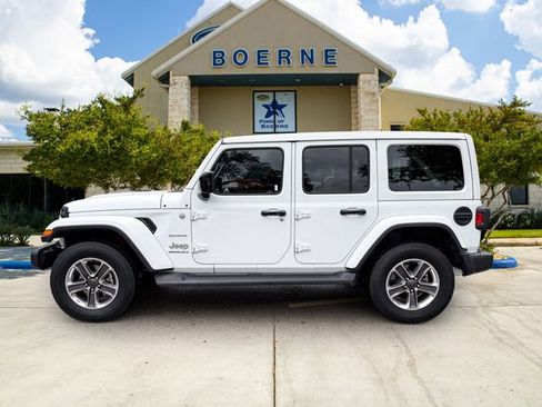 Used 2023 Jeep Wrangler Sahara w/ Cold Weather Group AWD/4WD image 2