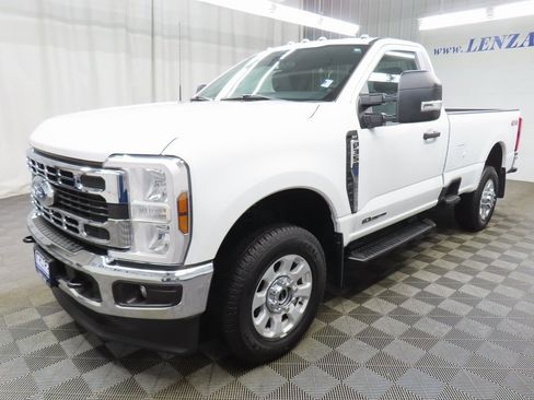 Used 2024 Ford F350 XLT image 6