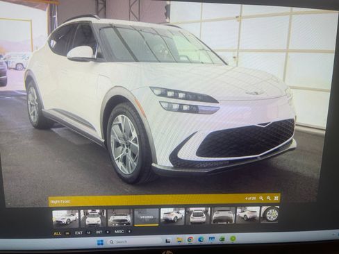 Certified 2025 Genesis GV60 RWD image 3