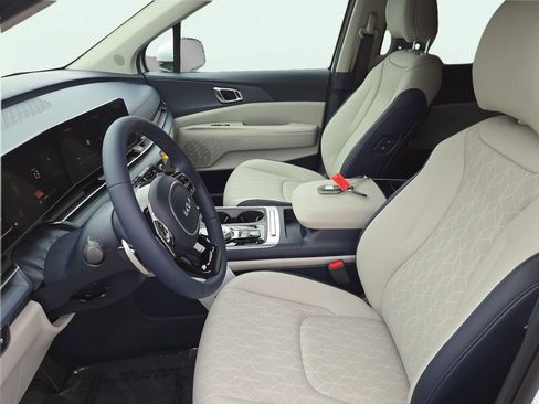 New 2026 Kia Carnival EX image 18