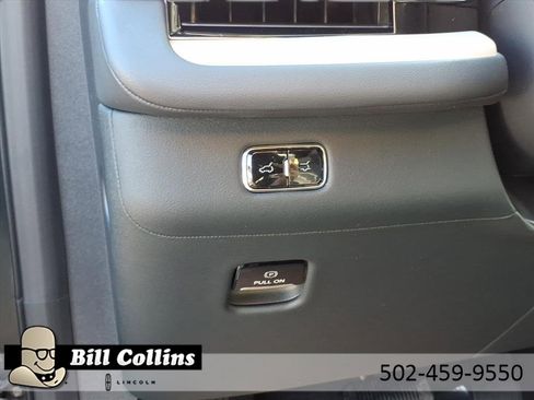 New 2025 Lincoln Navigator Reserve w/ Jet Appearance Package image 19