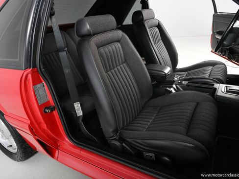 Used 1991 Ford Mustang GT RWD image 31
