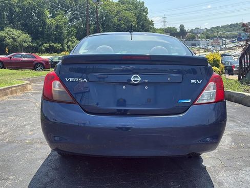 Used 2013 Nissan Versa SV image 6