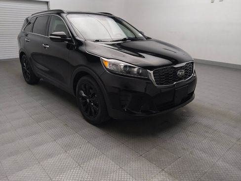 Used 2020 Kia Sorento S FWD image 13