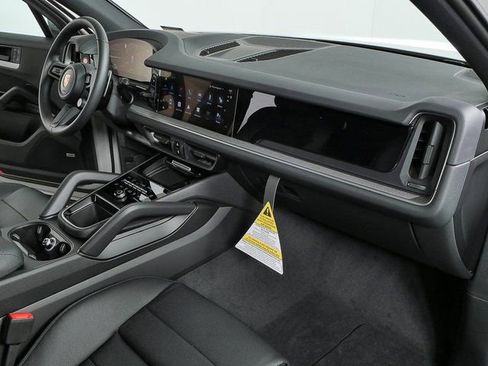 New 2026 Porsche Cayenne AWD image 24