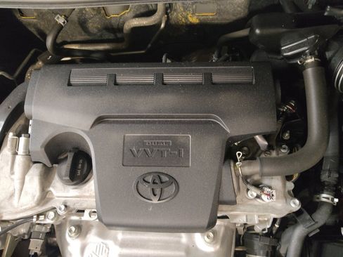 Used 2017 Toyota RAV4 XLE image 30