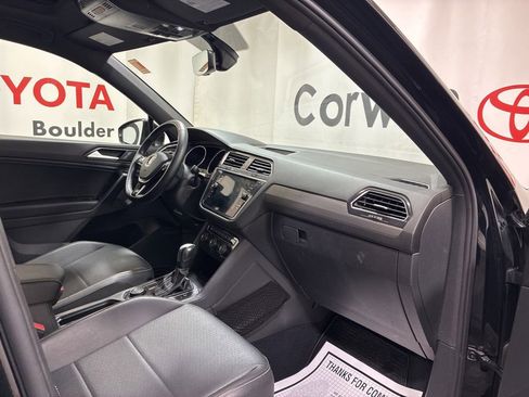 Used 2021 Volkswagen Tiguan SE R-Line w/ 3rd Row Seat Package AWD/4WD image 13