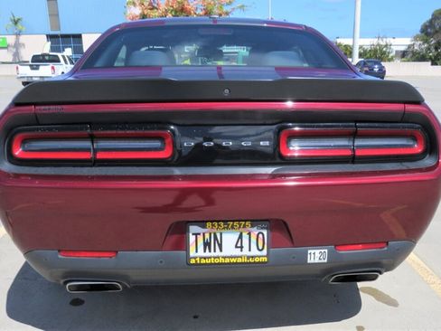 Used 2017 Dodge Challenger R/T w/ Blacktop Package RWD image 10