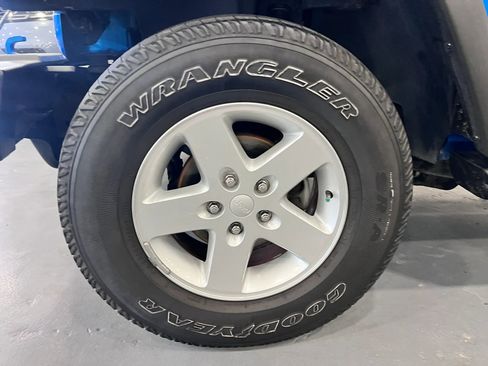 Used 2016 Jeep Wrangler Unlimited Sport w/ Quick Order Package 24S AWD/4WD image 32