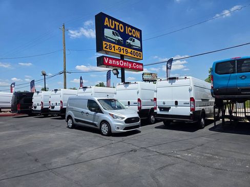 Used 2023 Ford Transit Connect XLT FWD image 25