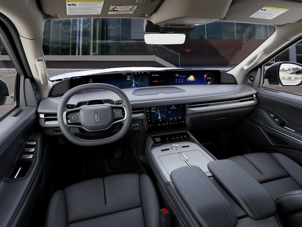 New 2027 Lincoln Navigator Premiere RWD image 9