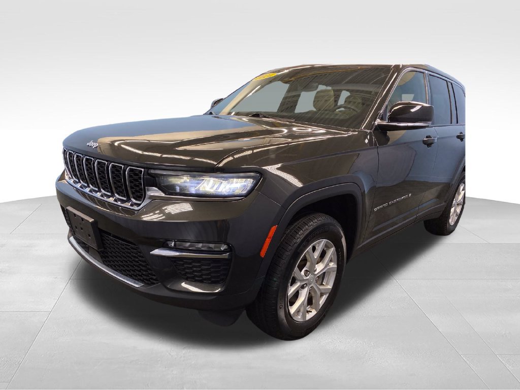 Used 2024 Jeep Grand Cherokee Limited AWD/4WD image 48