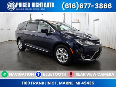 Used 2018 Chrysler Pacifica Touring-L Plus w/ Advanced Safetytec Group