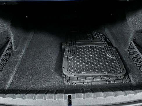 Used 2021 BMW M4 Competition w/ Executive Package image 16