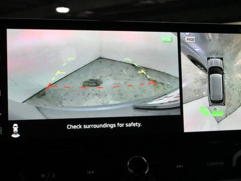 New 2026 Mitsubishi Outlander SE image 13