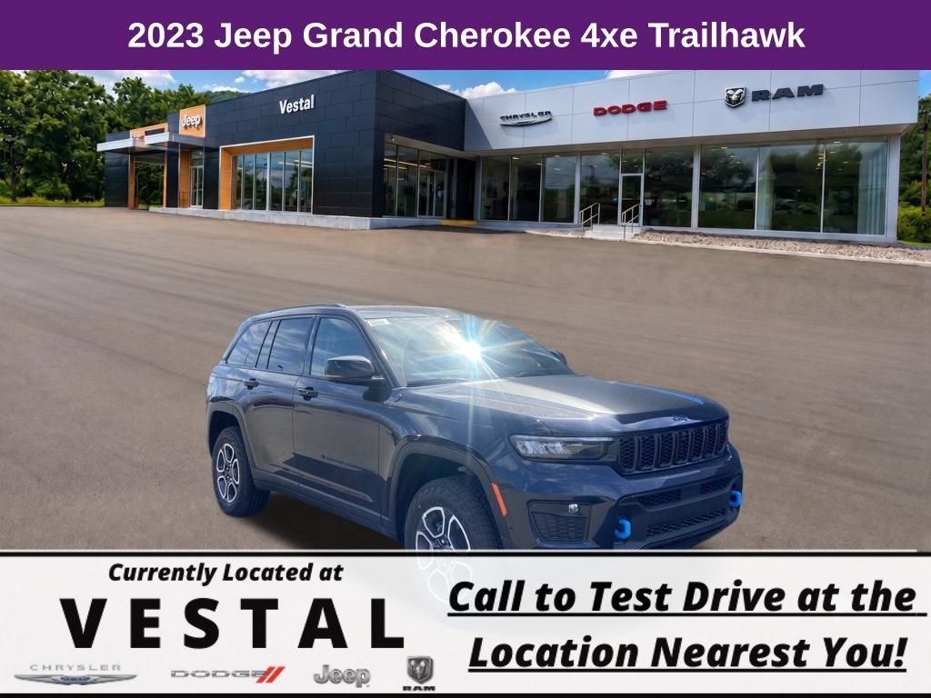New 2023 Jeep Grand Cherokee Trailhawk w/ Advanced Protech Group II AWD/4WD 360° Tour
