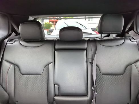 Used 2024 Jeep Compass Trailhawk AWD/4WD image 22