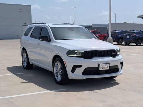 Used 2024 Dodge Durango GT RWD image 7