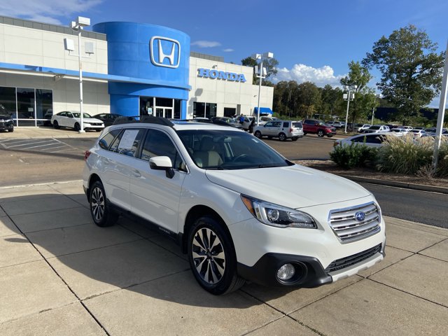 Used 2017 Subaru Outback 2.5i Limited w/ Popular Package #5 AWD/4WD image 2