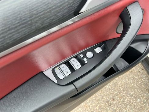 Used 2023 BMW X3 xDrive30i w/ Premium Package image 17