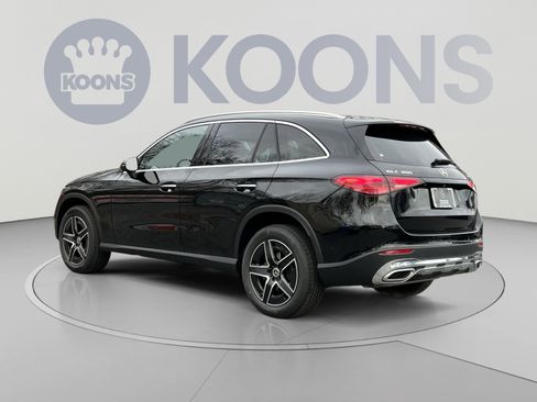 Used 2026 Mercedes-Benz GLC 300 4MATIC image 4