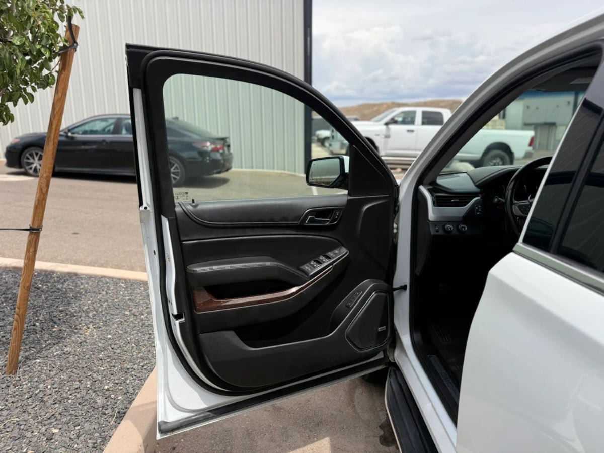 Used 2019 GMC Yukon SLT AWD/4WD image 15