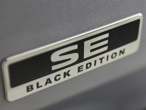 Used 2024 Mitsubishi Outlander SE Black Edition FWD image 47