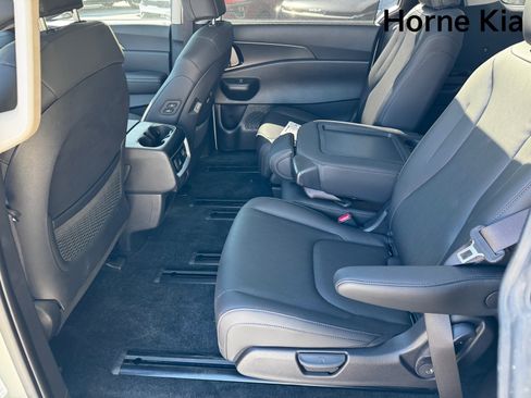 New 2026 Kia Carnival SX w/ SX Dark Edition Package image 10