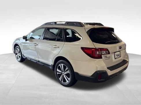 Used 2018 Subaru Outback 2.5i Limited AWD/4WD image 5
