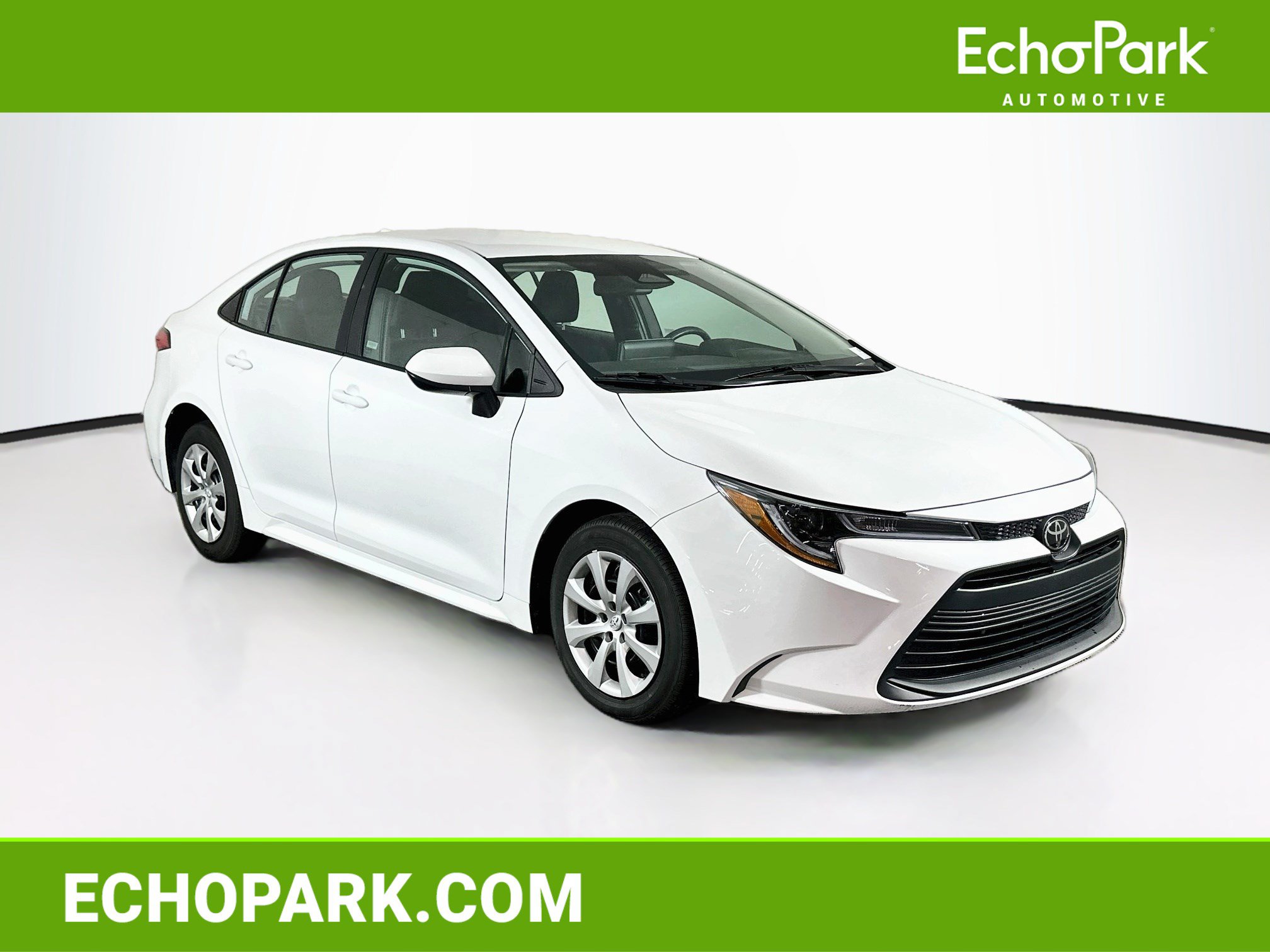 Used 2026 Toyota Corolla LE FWD image 1