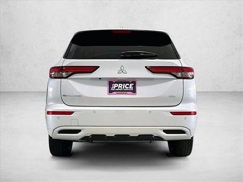Used 2023 Mitsubishi Outlander SEL FWD image 4