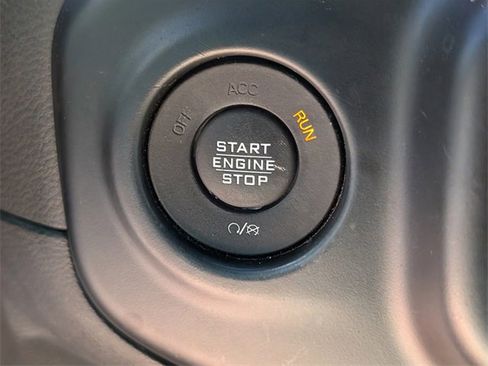 Used 2020 Jeep Wrangler Unlimited Rubicon w/ Dual Top Group image 26