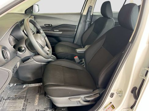 Used 2024 Nissan Kicks S FWD image 19