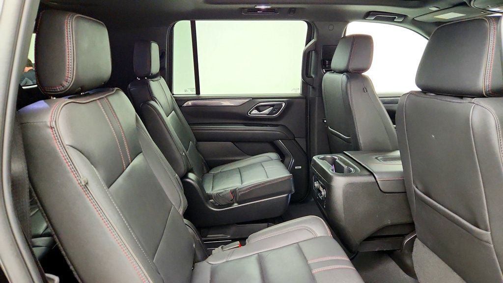 Used 2024 Chevrolet Suburban RST w/ Luxury Package AWD/4WD image 23