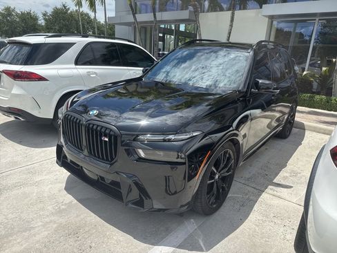 Certified 2024 BMW X7 M60i w/ Executive Package AWD/4WD image 3