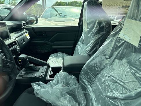 Used 2026 Toyota Tacoma SR5 RWD image 3