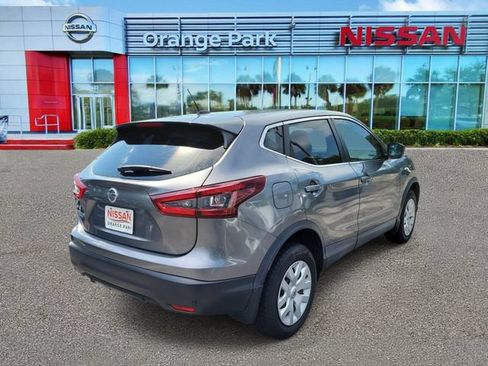 Used 2020 Nissan Rogue Sport S FWD image 2