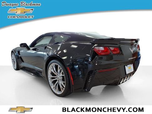 Used 2018 Chevrolet Corvette Grand Sport RWD image 5