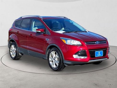 Used 2015 Ford Escape Titanium image 3