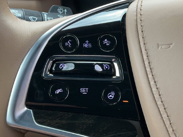 Used 2018 Cadillac Escalade Platinum AWD/4WD image 34