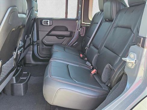 New 2026 Jeep Wrangler Unlimited Rubicon AWD/4WD image 17