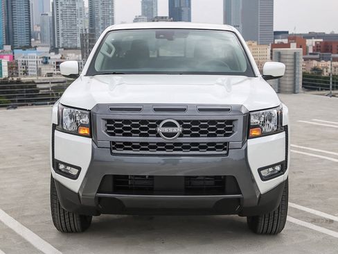 New 2025 Nissan Frontier SV w/ SV Convenience Package RWD image 2